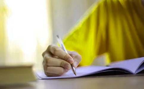 �����ַ���������С��Ƽ���