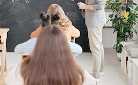 ���������ε��ĵ�