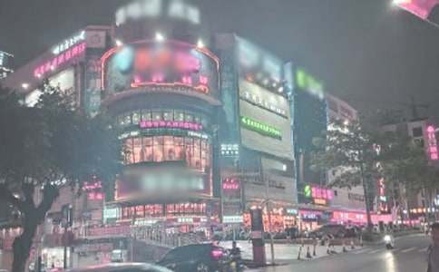 《通往广场的路不止一条》读后感