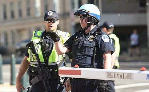 给交警的慰问信5篇