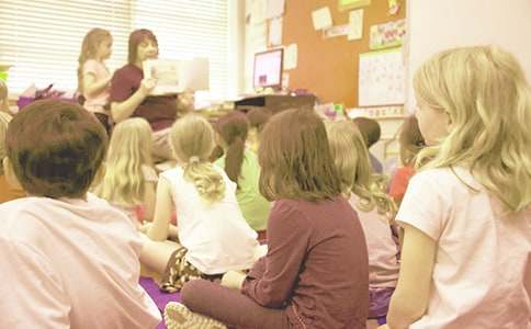 �й���ѧ�ڽ�ѧ�����ܽἯ�ϰ�ƪ