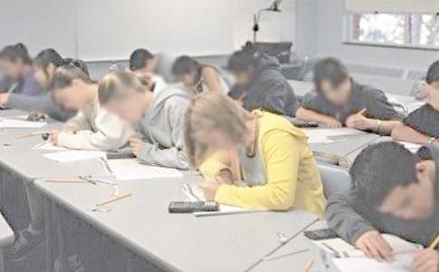 ���Ƽ������Ե��ռ�ģ�����ʮƪ