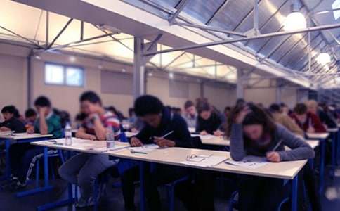 �йؿ��Զ�Ա�ݽ��弯����ƪ