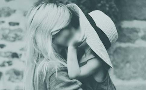 ����Ů��һ���쳤��ľ��Ӹ���˵˵