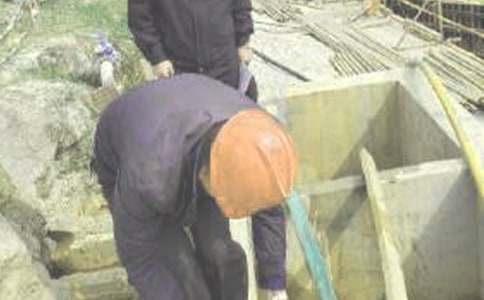 ����ʩ����ͬ���Ľ���7ƪ