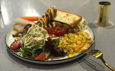 吃晚餐的心情说说180句