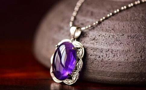 《项链》读后感