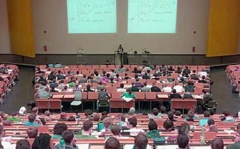 �߿�ѧ�ӷ��Ը�8ƪ